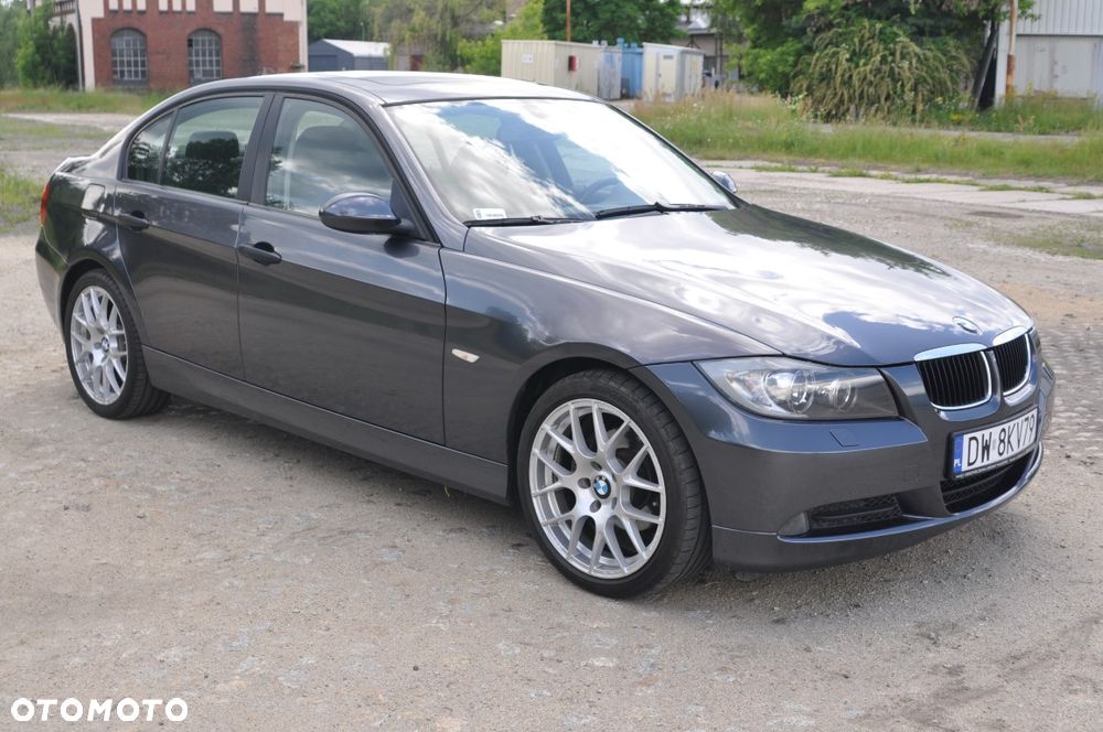 BMW Seria 3 320d DPF - 1