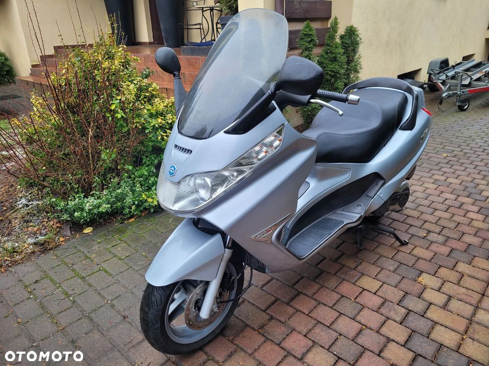 Piaggio X8 - 26