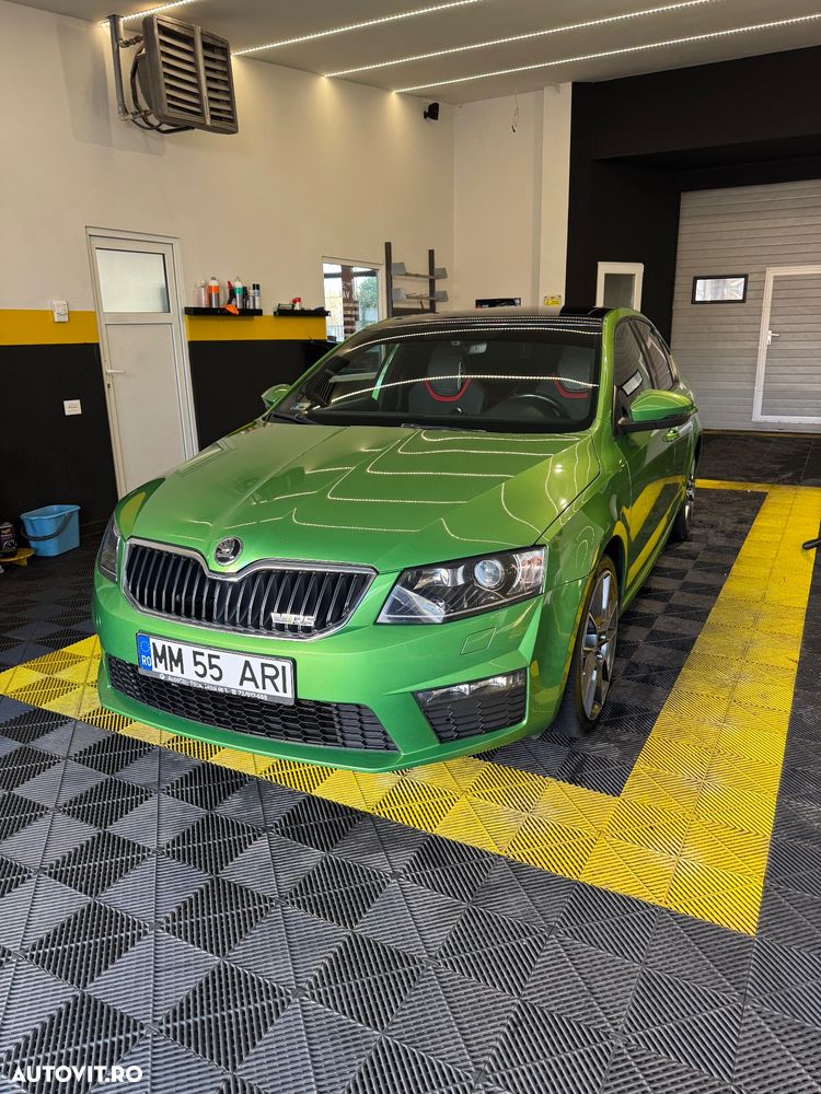 Skoda Octavia 2.0 TSI RS - 2