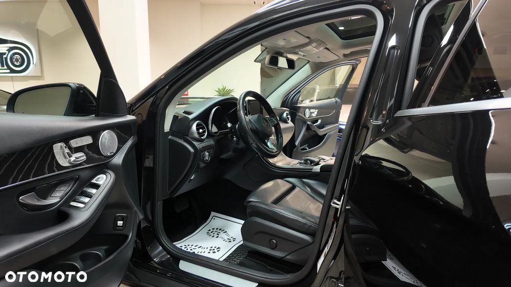 Mercedes-Benz GLC - 22