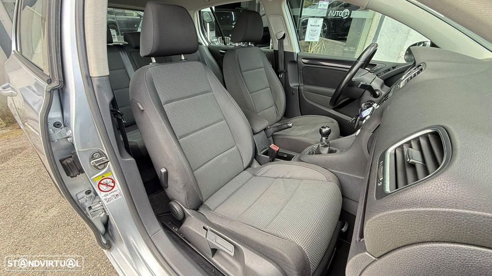 VW Golf 1.6 TDi Confortline - 5