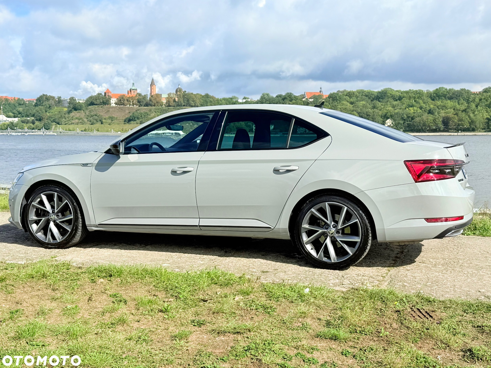 Skoda Superb 2.0 TDI 4x4 DSG Sportline - 7