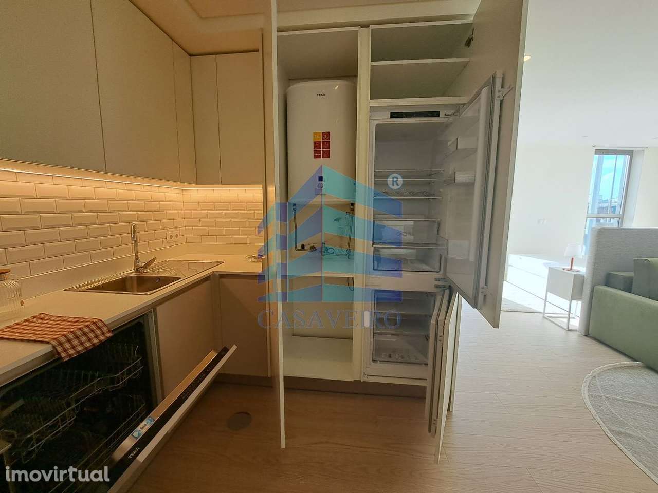 Arrenda T0 mobilado - Grande imagem: 4/13