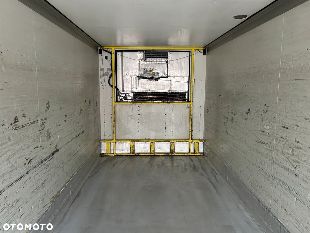 Schmitz Cargobull SKO 18 Z WINDĄ THERMO KING SL-100e / 2 OSIE / 22 PALETY / OŚ SKRĘTNA / ROLETA / SKRĘTNA OŚ NA OBROTNICY / IDEALNA POD DYSTRYBUCJĘ / ŚWIETNIE ZWROTNA KRÓTKA NACZEPA !! - 39