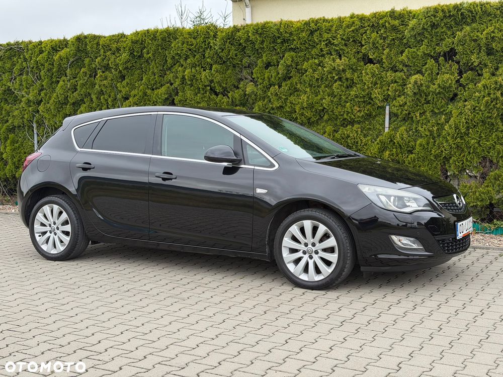 Opel Astra 1.4 Turbo Cosmo - 10