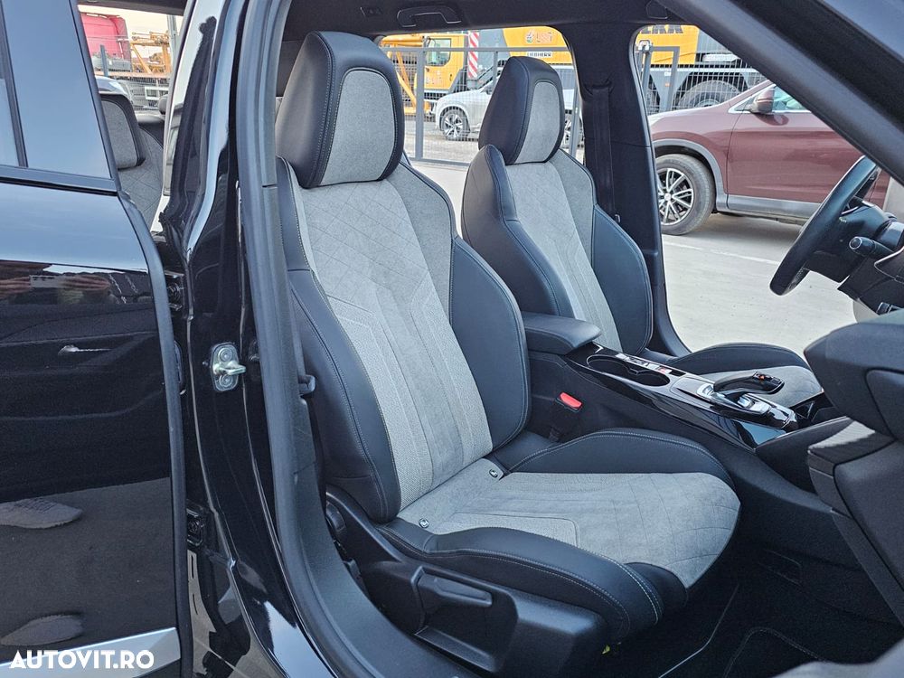 Peugeot 2008 e-2008 GT Line - 17