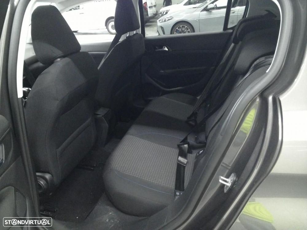 Peugeot 308 1.5 BlueHDi Style - 3