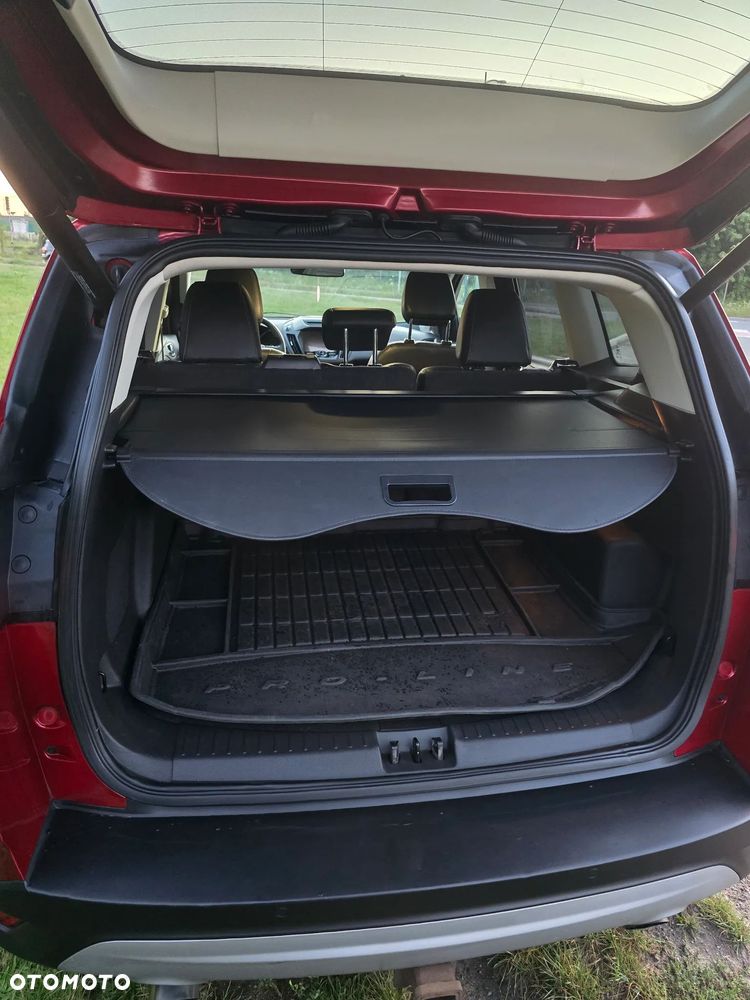 Ford Escape 2.0 EcoBoost AWD Titanium - 11