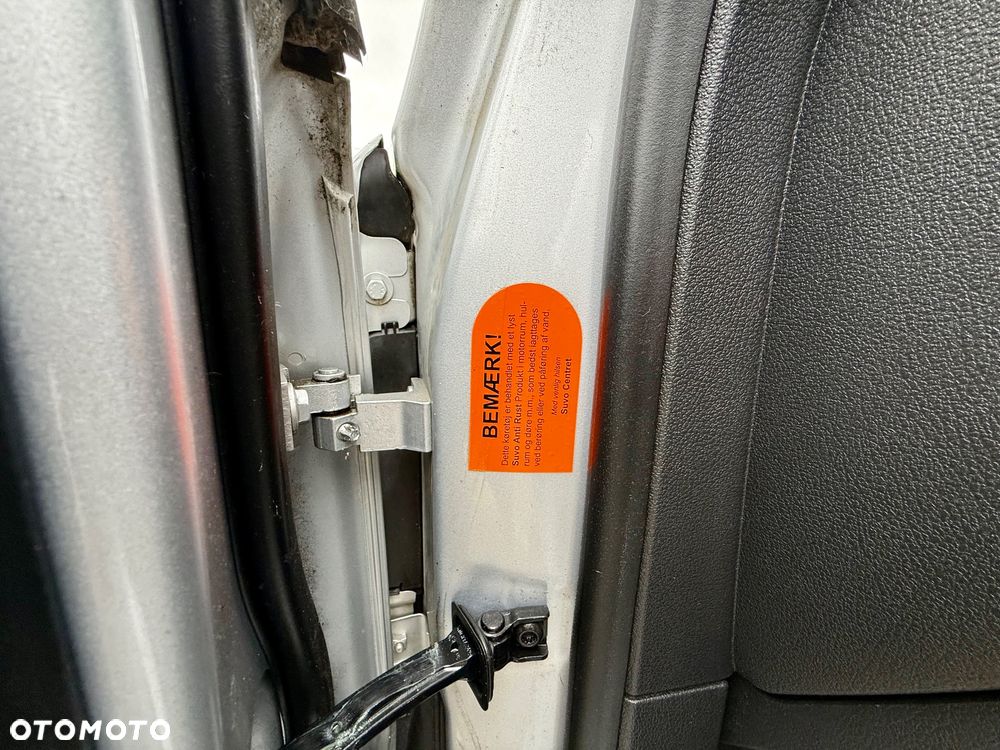 Volkswagen Tiguan 2.0 TDI DPF 4Motion Automatik Sport & Style - 9