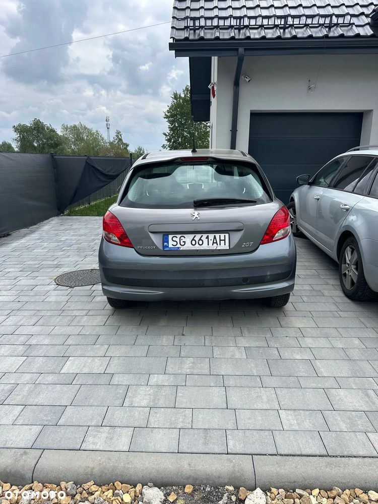 Peugeot 207 - 2