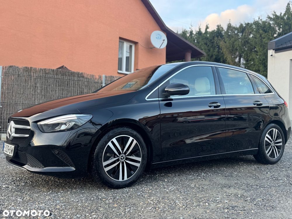 Mercedes-Benz Klasa B 180 Progressive 7G-DCT - 24