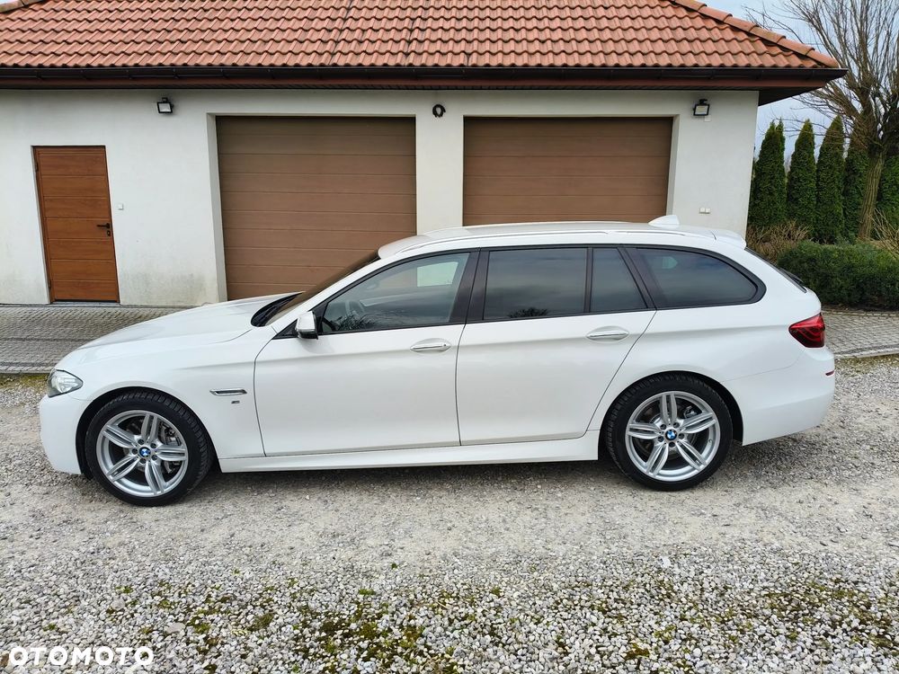 BMW Seria 5 525d xDrive - 10
