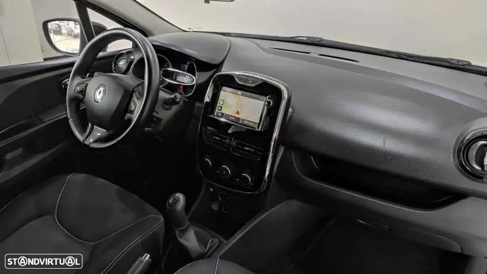 Renault Clio Sport Tourer - 7