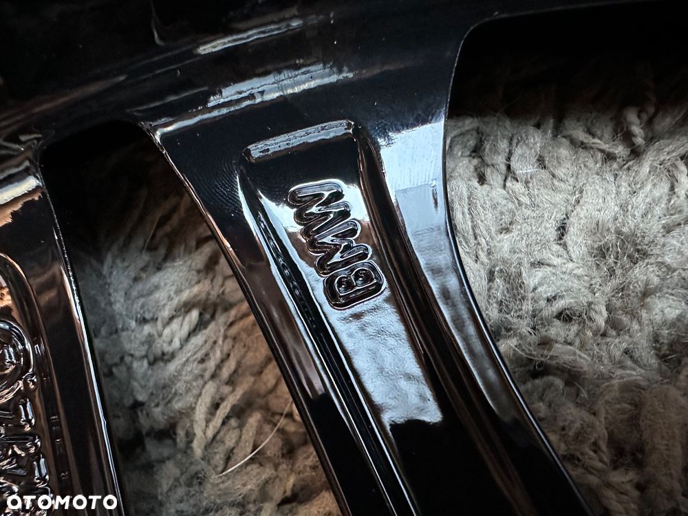 Oryginalne czarne felgi 18 BMW 5x120 M pakiet styling 613 F10 Z3 Z4 E46 X1 X3 E83 E90 F30 F32 F34 GT F01 F12 F20 E87 E60 xDrive 8j ET30 9j ET44 Performance - 21