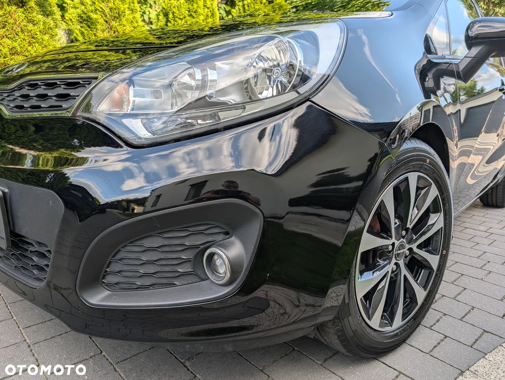 Kia Rio - 22