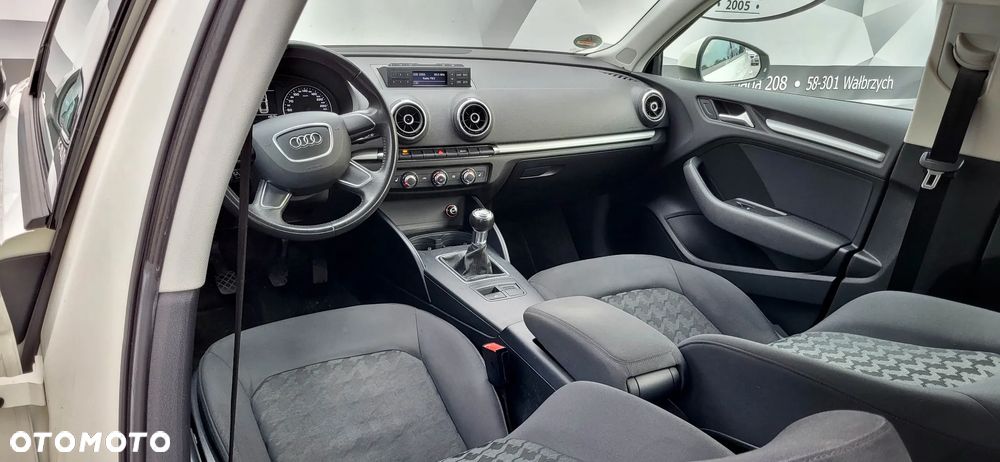 Audi A3 Sportback 1.4 TFSI Ambition - 16