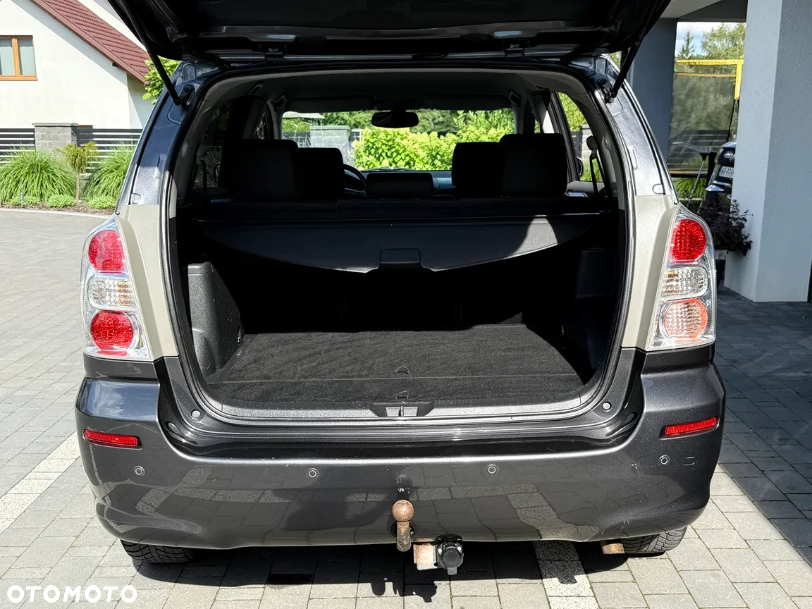Toyota Corolla Verso 1.8 Edition - 33