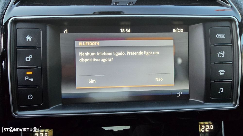 Jaguar XE 2.0 D R-Sport - 28