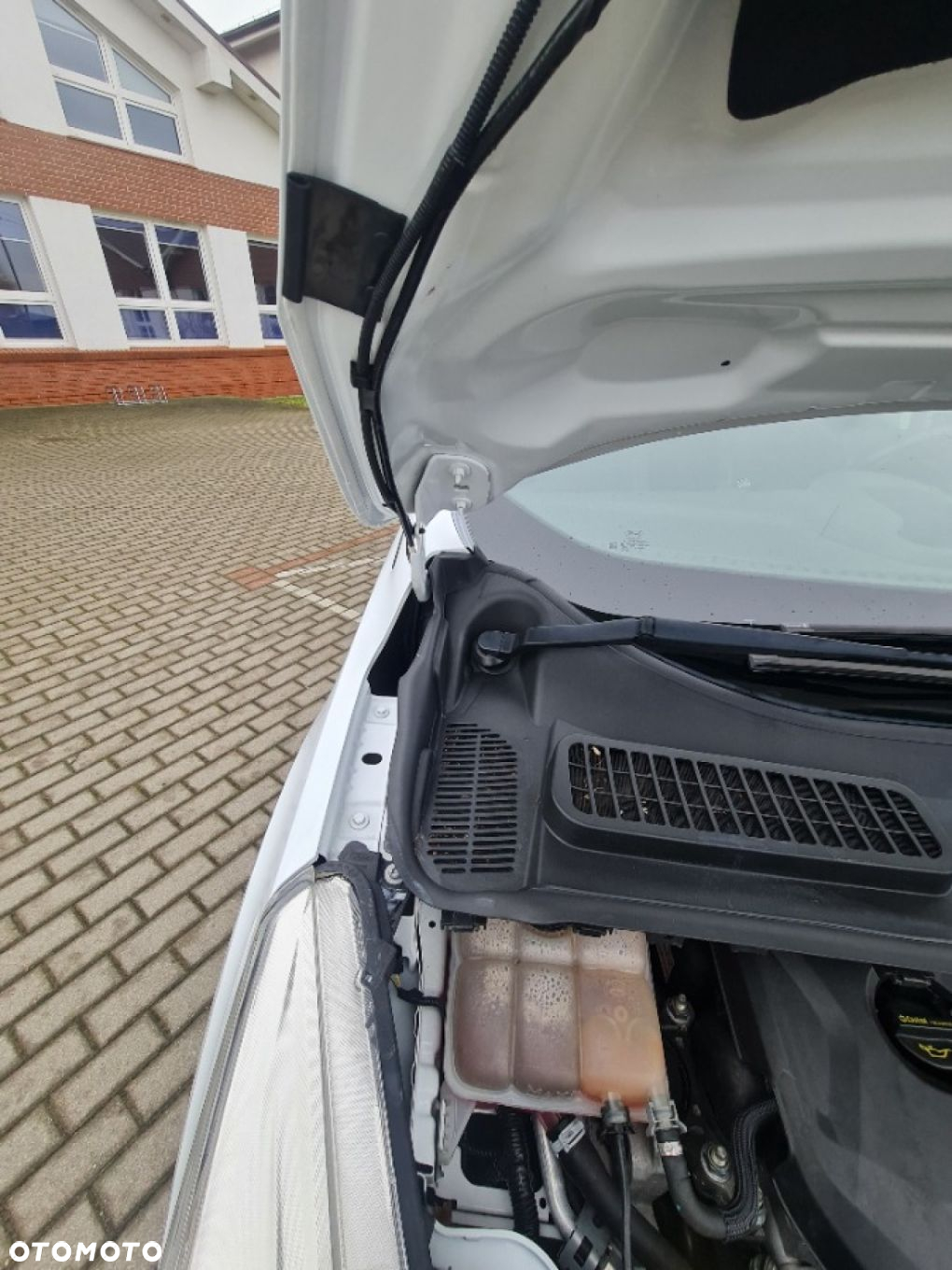 Ford Kuga - 32