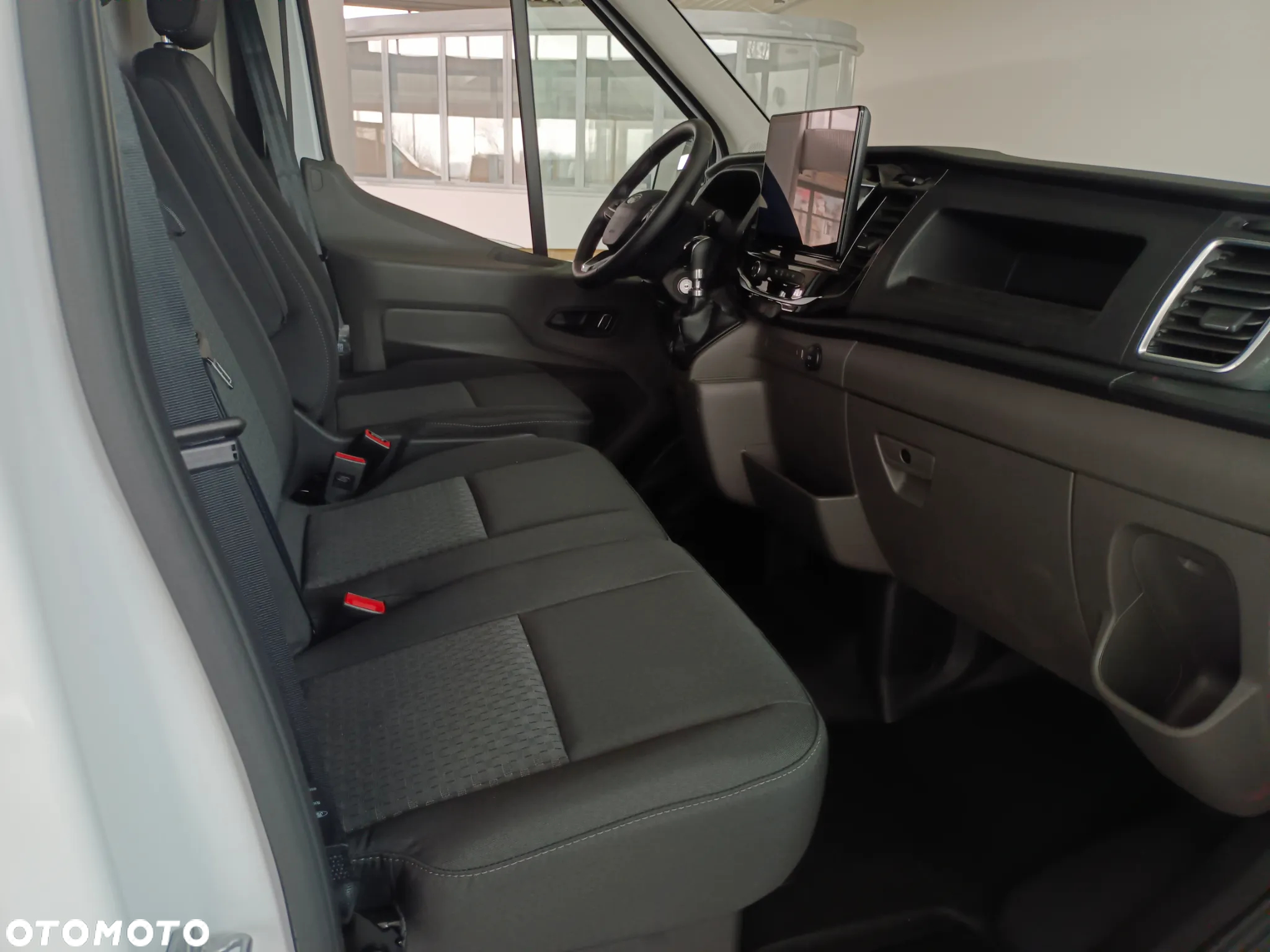 Ford Transit - 12