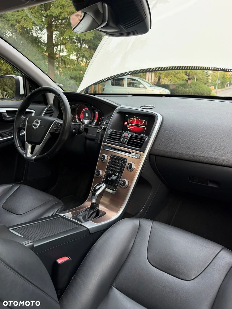 Volvo XC 60 - 22
