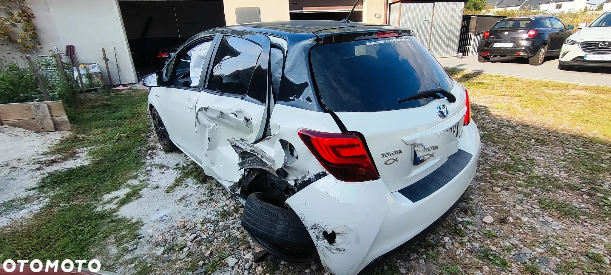 Toyota Yaris Hybrid 100 Selection Platinum - 5