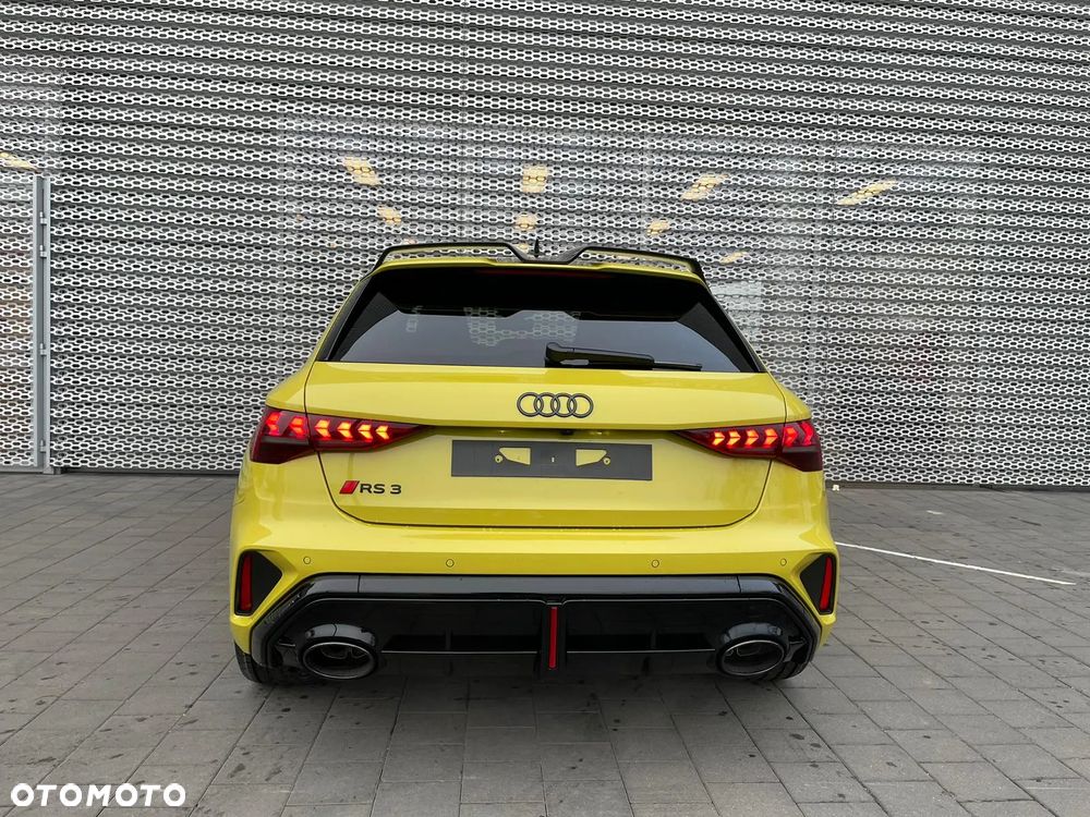 Audi RS3 Sportback TFSI Quattro S tronic - 4