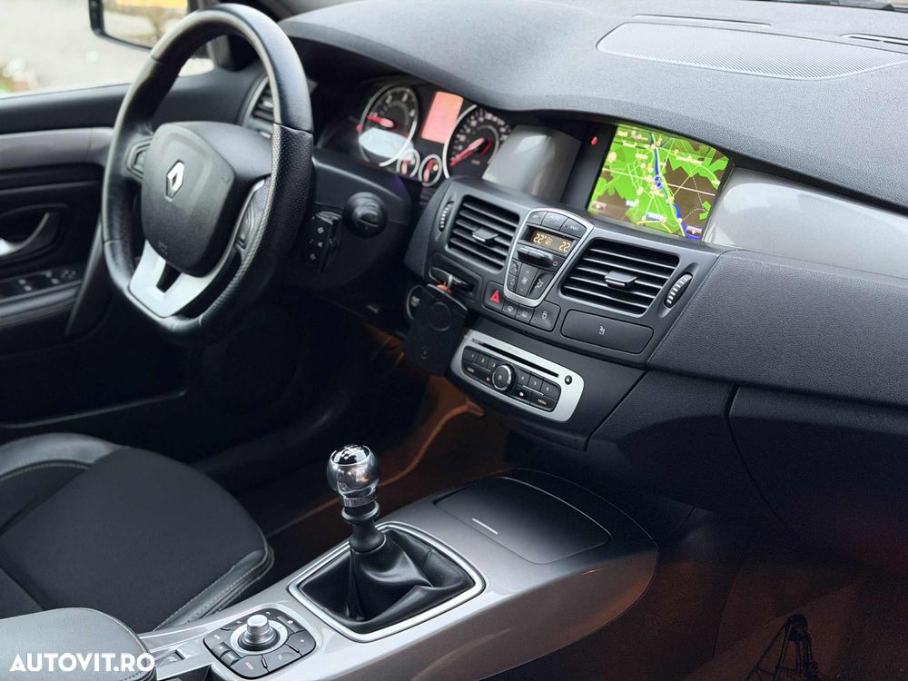 Renault Laguna dCi 110 FAP Limited - 18