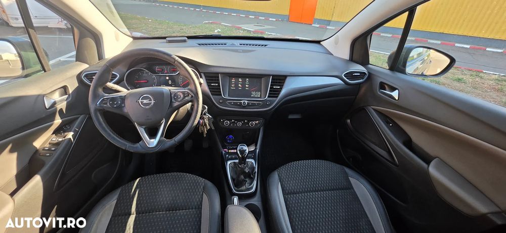 Opel Crossland - 11