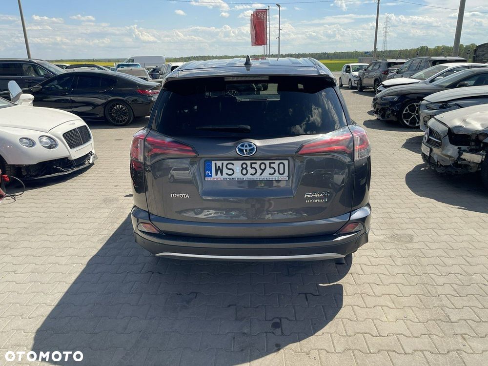 Toyota RAV4 - 5