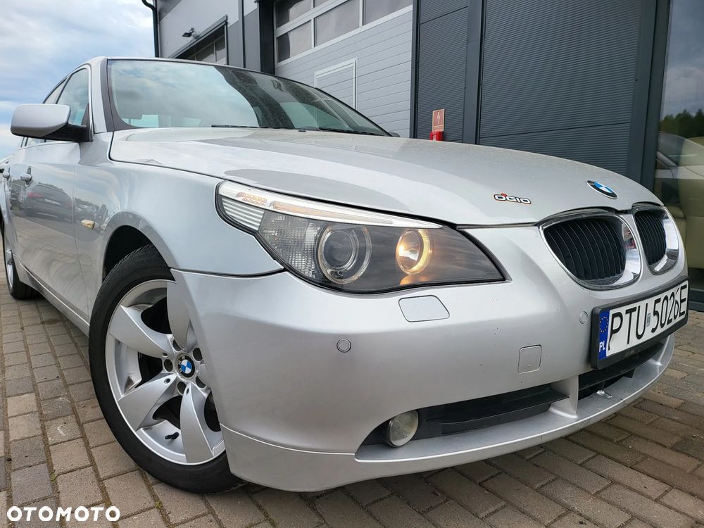 BMW Seria 5 520i - 4
