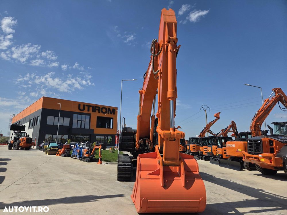 Hitachi ZX350LCN-6, 2020, 11.568h, cupa NOUA 2,2mc, 35,4 tone, Ad sapare 7,5m, latime 2,99m, lant 80% bun doar 900h deplasare, inst picon, inst rotire pe brate, camera spate si laterale, Isuzu, posibil leasing 4 ani-PROMOTIE 86.900 EUR+Tva - 8