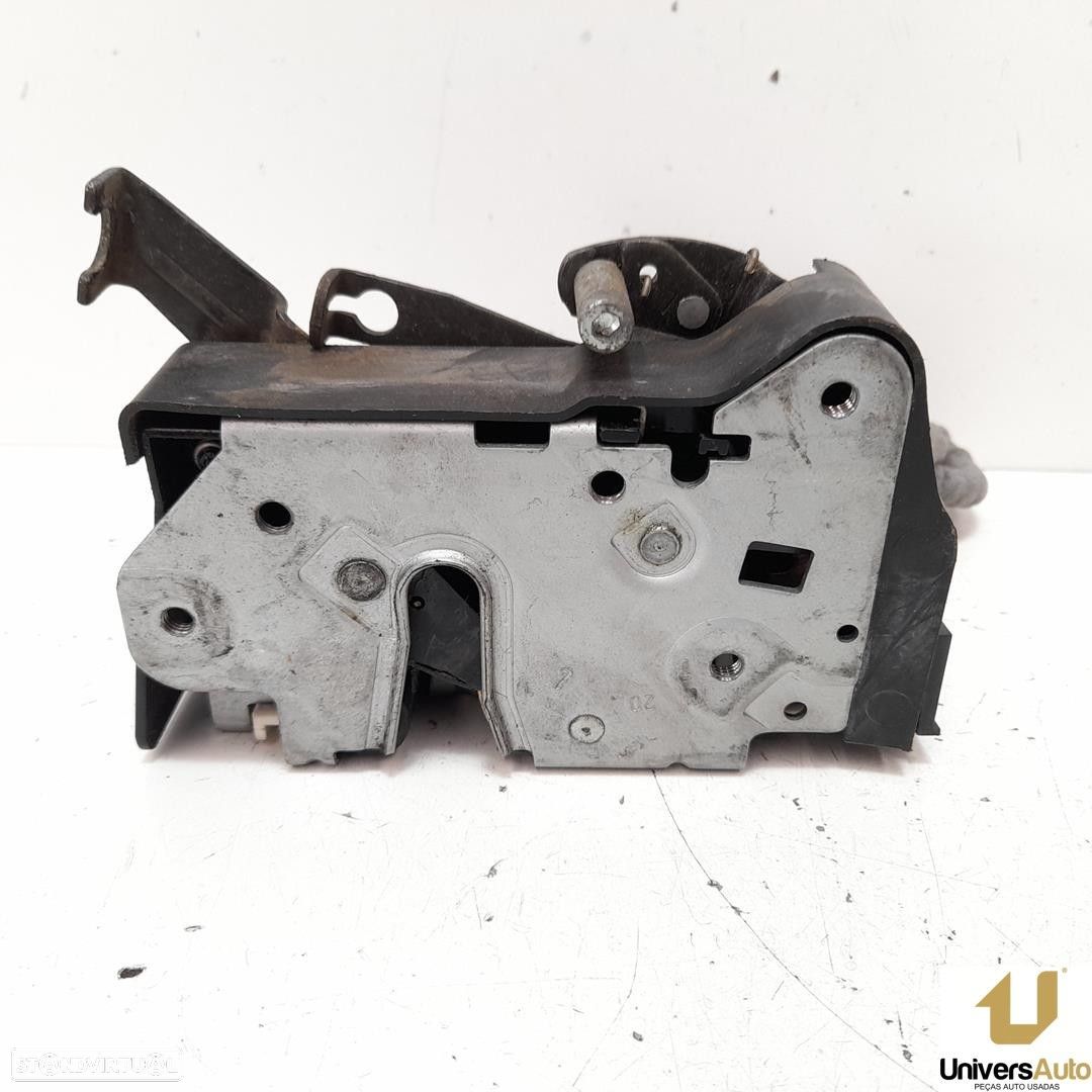 FECHADURA PORTA FRONTAL ESQUERDA LAND ROVER RANGE ROVER III 2002 -CWC500070 - 1