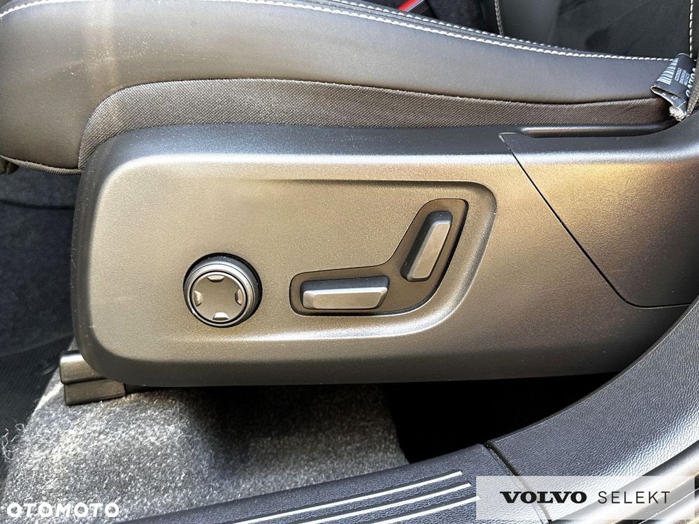 Volvo XC 40 - 20