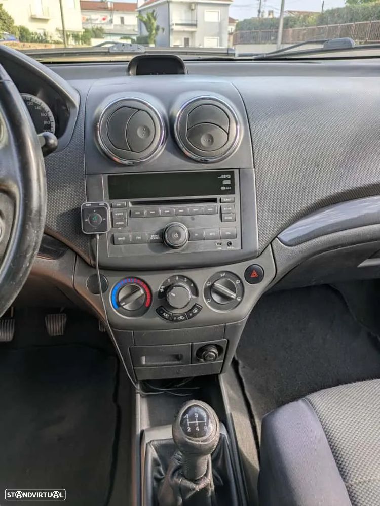 Chevrolet Aveo 1.2 LT - 11