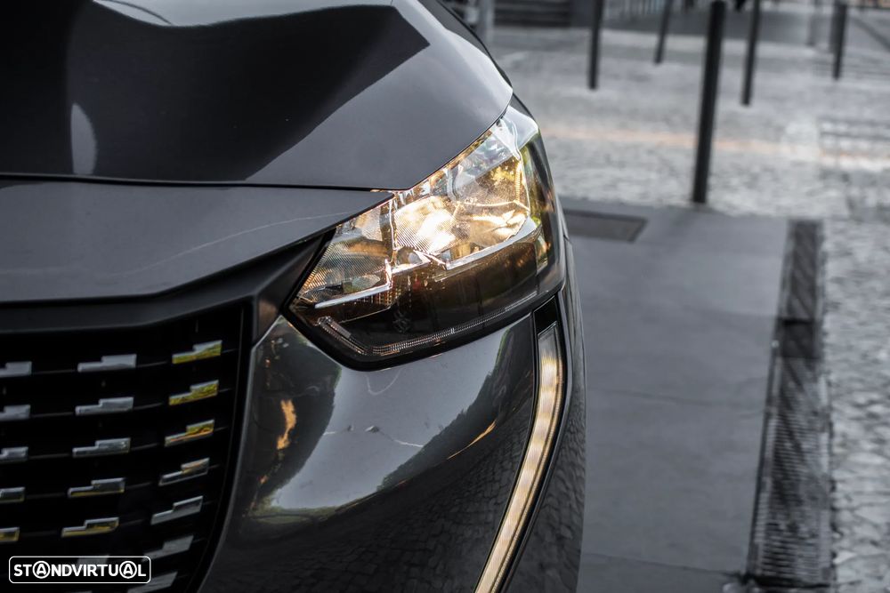 Peugeot 208 1.2 PureTech Active - 8