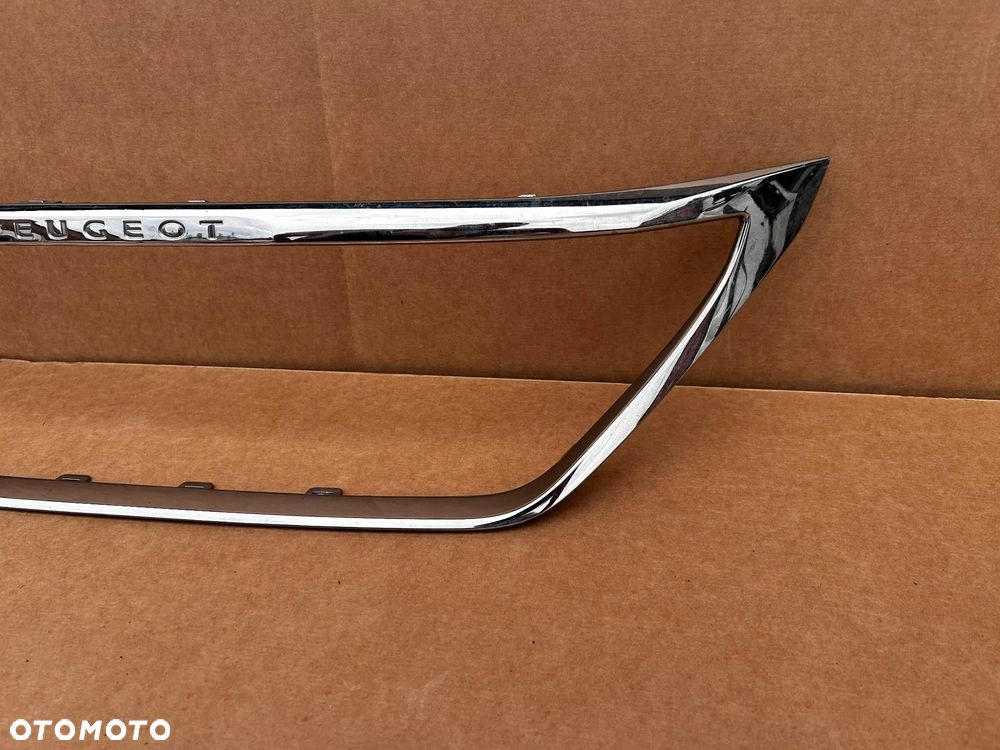 PEUGEOT 3008 II 5008 II ATRAPA GRILL CHROM EMBLEMAT - 4