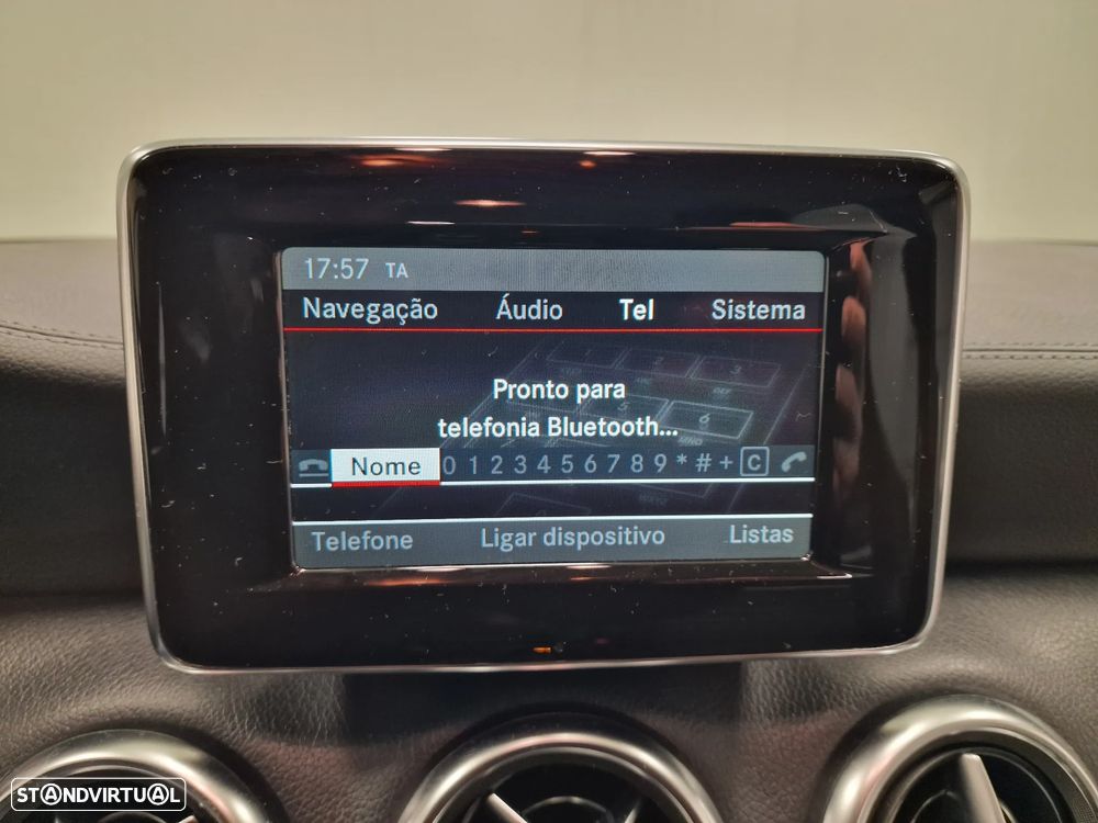 Mercedes-Benz A 180 d AMG Line - 51