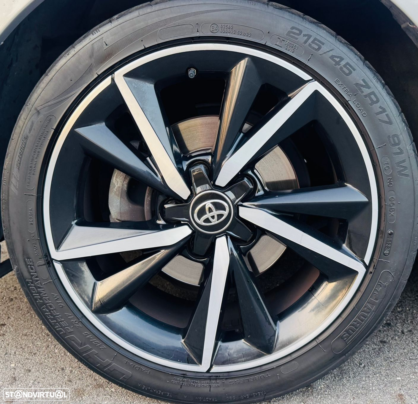 Toyota Auris Touring Sports - 10