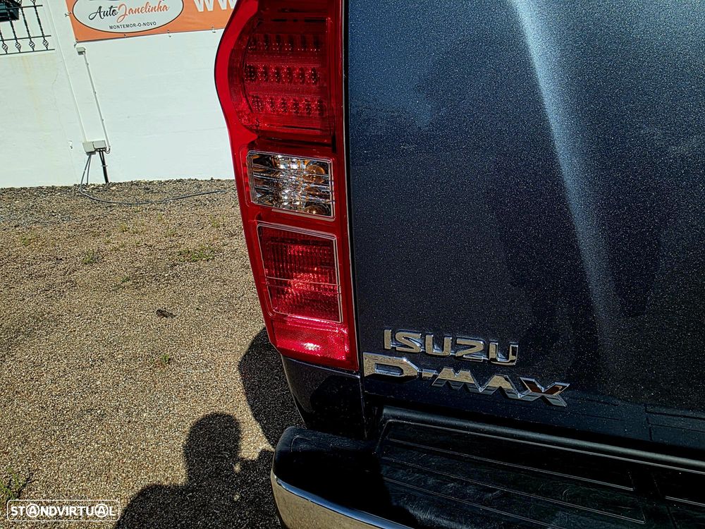 Isuzu D-Max 2.5 DTi CD 4WD LS - 10