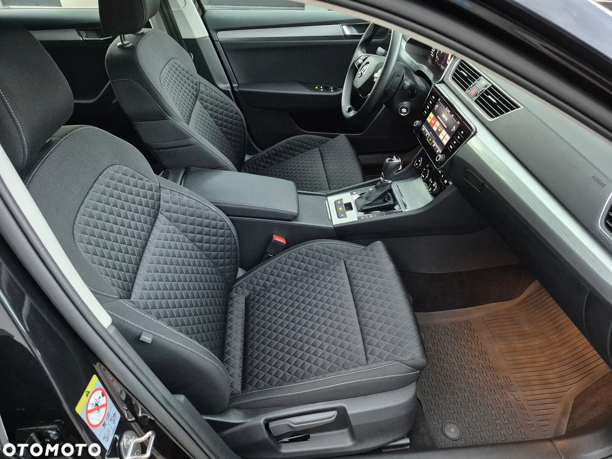 Skoda Superb 2.0 TSI Ambition DSG - 9