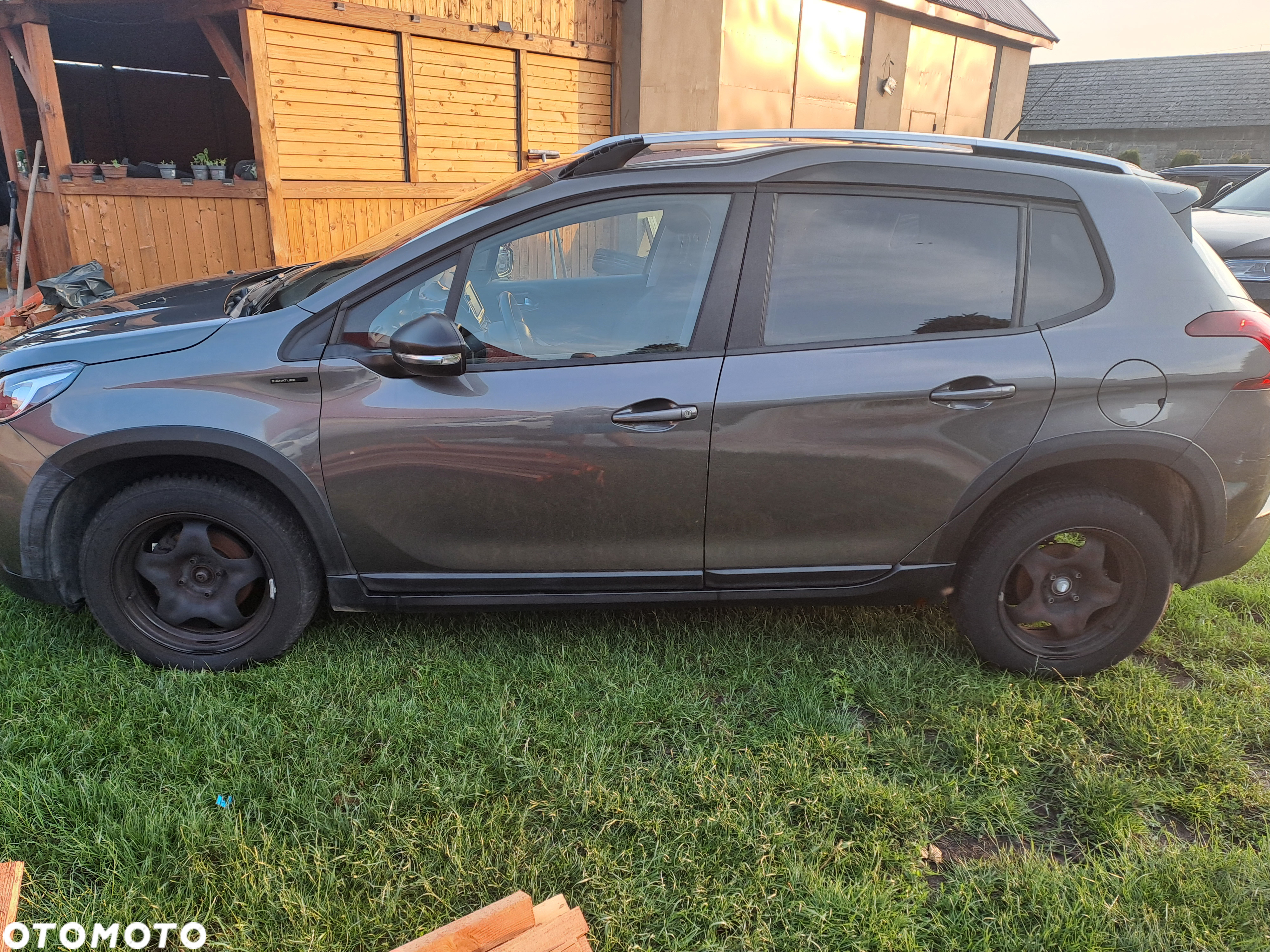 Peugeot 2008 PureTech 100 Style S&S BVM6 - 10