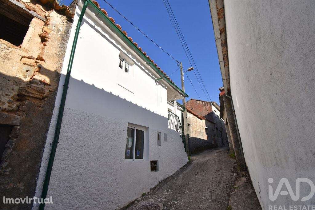 Casa de aldeia T2 em Lamas de 151,00 m2 - Grande imagem: 2/25