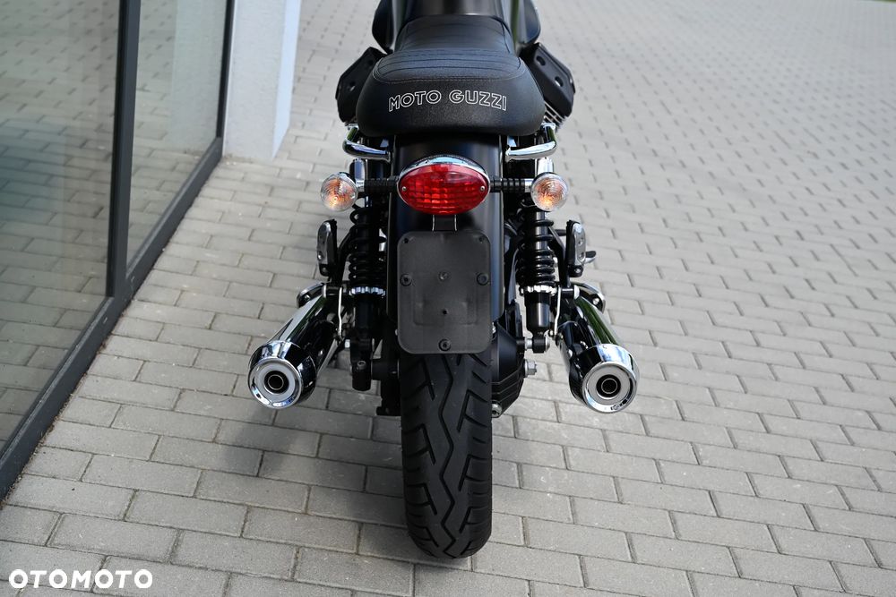 Moto Guzzi V7 - 7