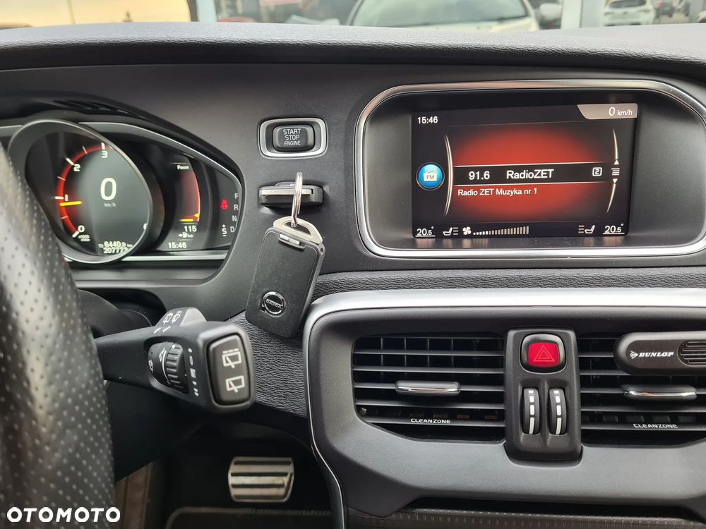 Volvo V40 D3 Drive-E R-Design Kinetic - 14