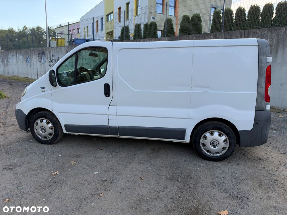 Renault Trafic - 10