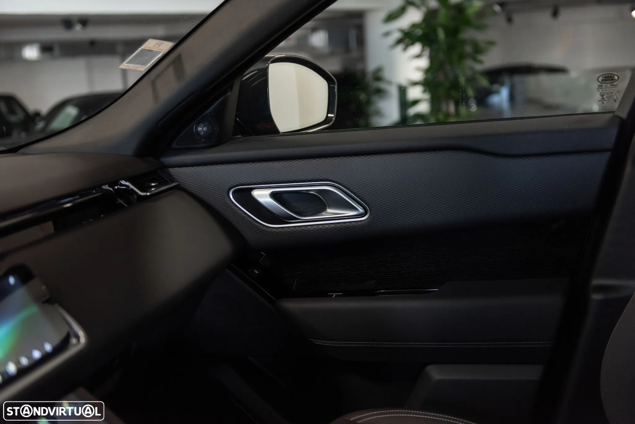 Land Rover Range Rover Velar 2.0 D S - 18