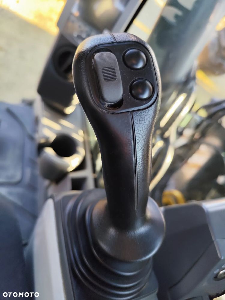 Caterpillar 329EL - 11