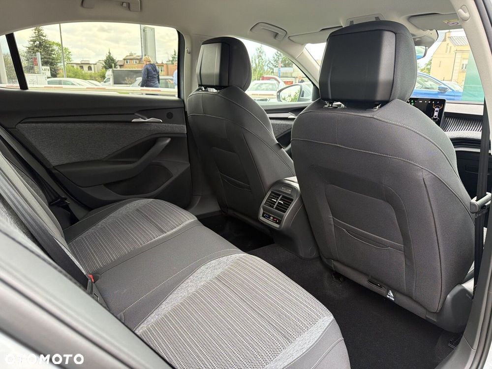 Skoda Superb 2.0 TSI Edition 130 DSG - 20