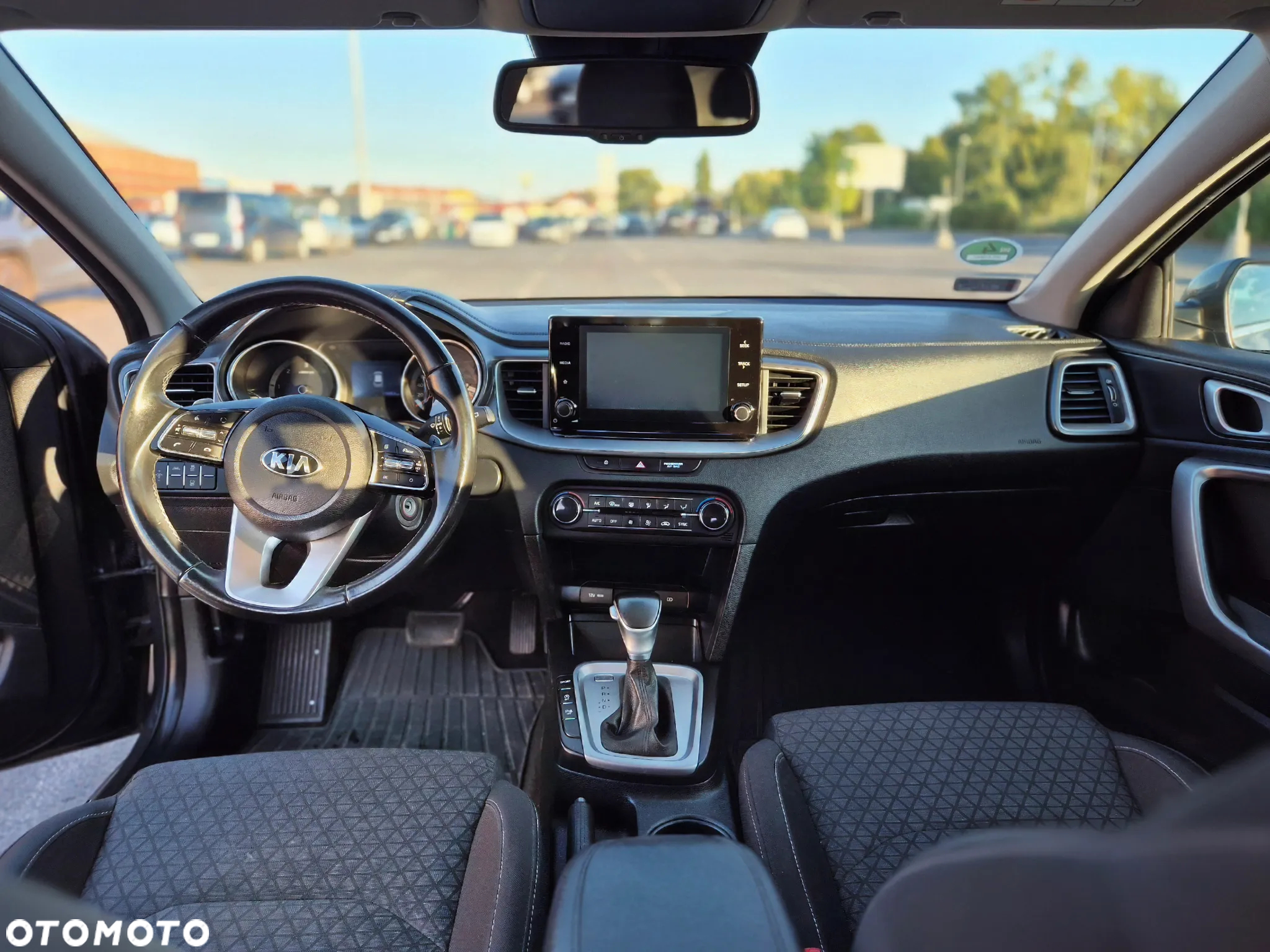 Kia Ceed 1.6 CRDi SCR M DCT - 6